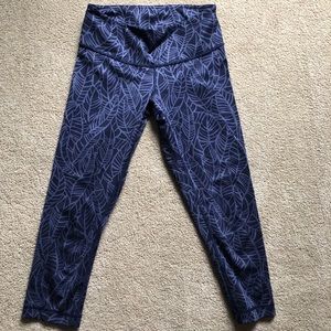 Lululemon cropped printed leggings size 4